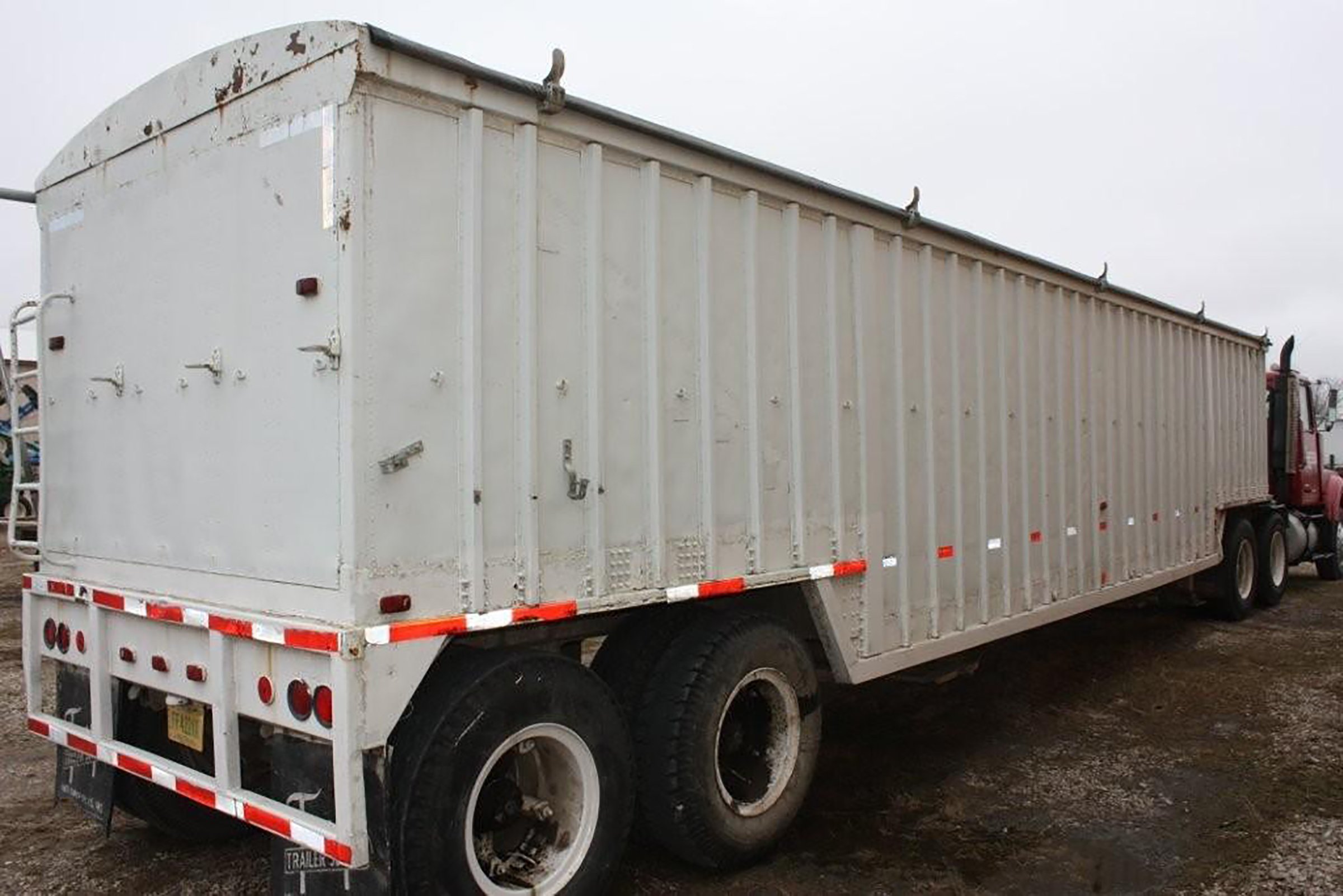 Property photo 11 - FARM EQUIPMENT AUCTION IN KNOX COUNTY, INDIANA